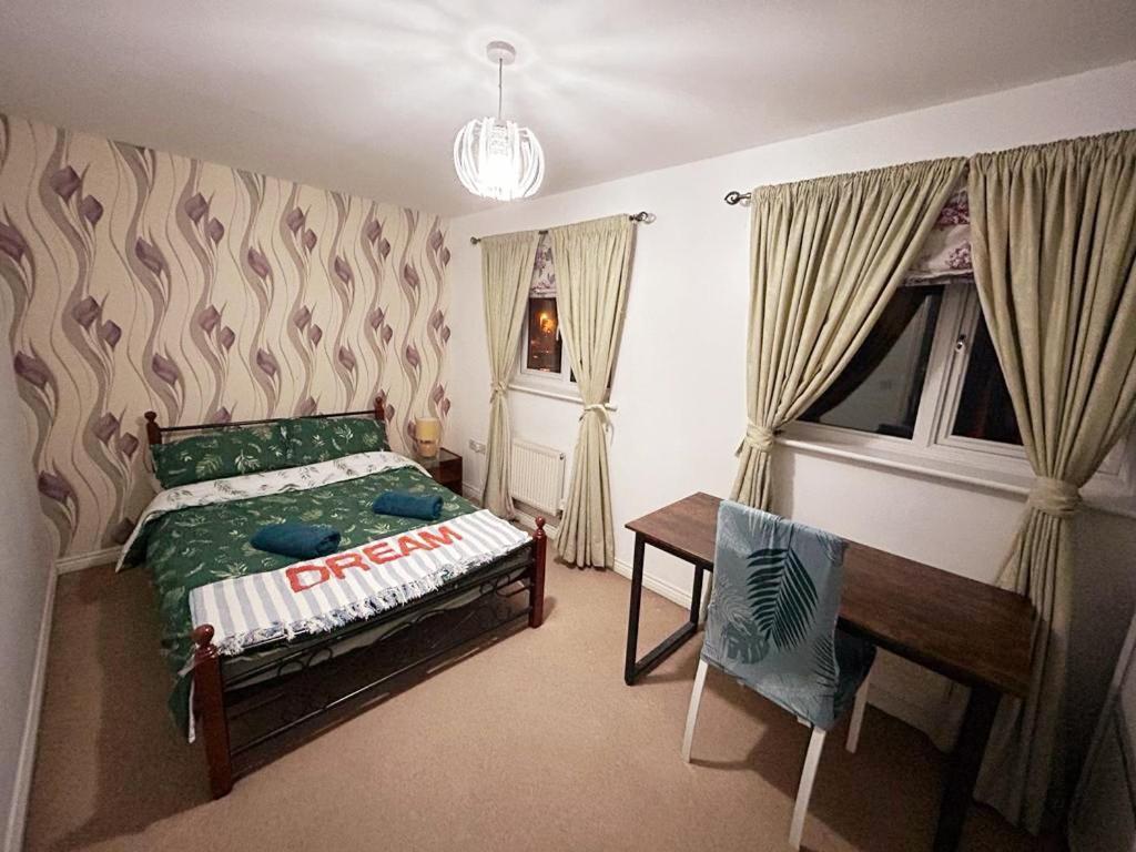 Queens Rooms, A Perfect Stay, Next To Shopping Parks And Central Manchester Luaran gambar
